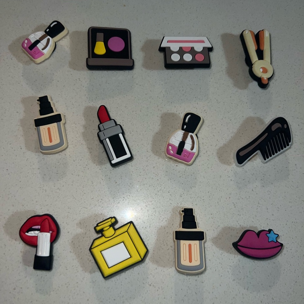 Cosmetic-Themed Croc Charms Set